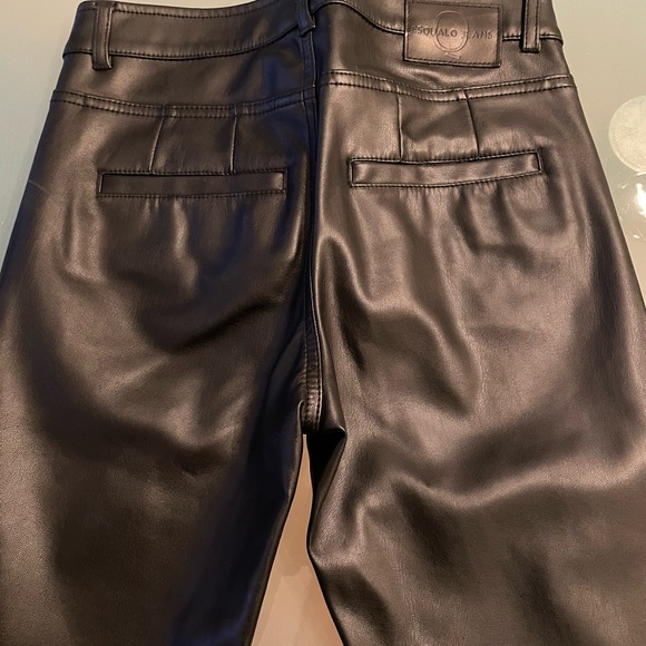 Esqualo faux leather pants. Slim leg - Picture 2 of 7